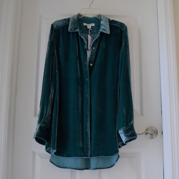 Tommy Bahama Tops - Tommy Bahama Women's Velvet Sands Shirt